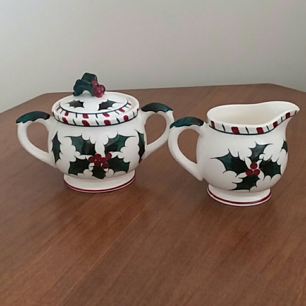 Holiday Sugar Bowl and Creamer